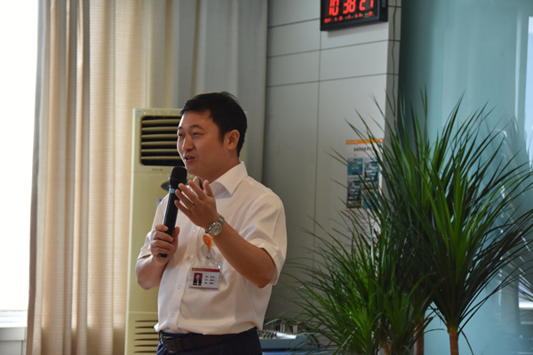 段董事長進行管理分享_副本.jpg