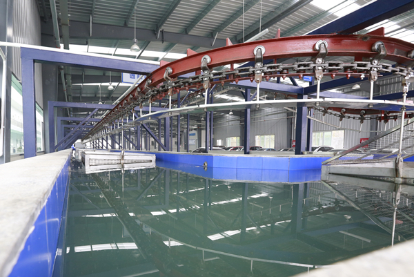 通威三聯(lián)水產(chǎn)交易中心通威魚(yú)品質(zhì)提升車間3_副本.jpg