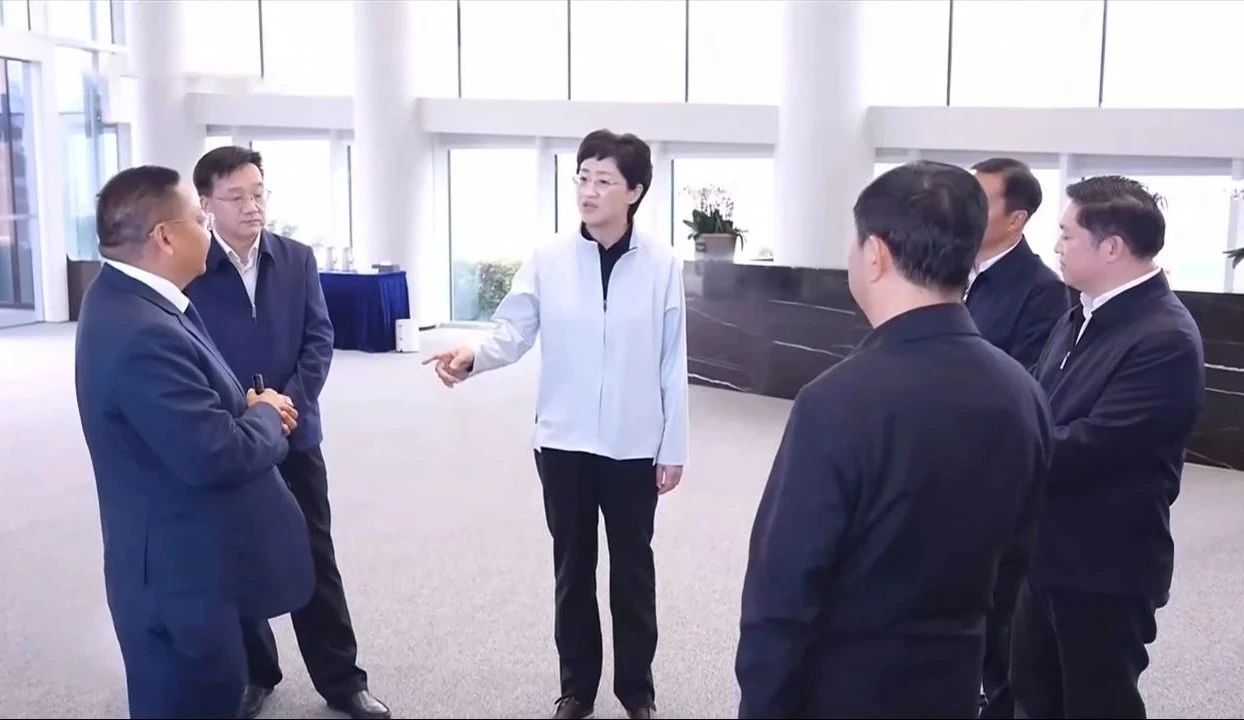 69e504dd3fa085ee7edbbd8f41a00ce1.jpg 69e504dd3fa085ee7edbbd8f41a00ce1.jpg