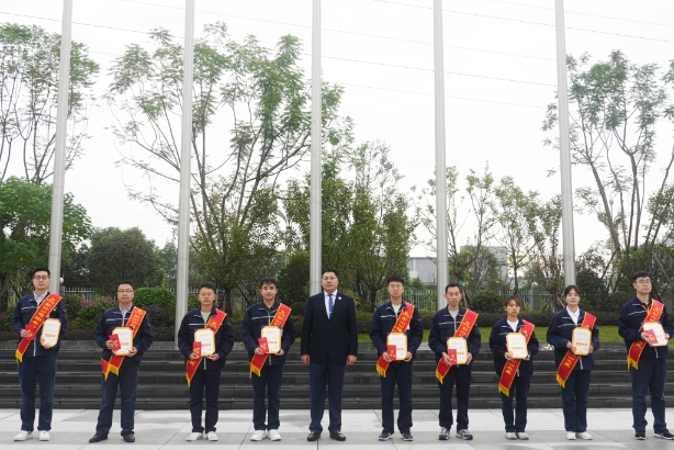 084e9d7f8e05723cf724ade576966912.jpg 084e9d7f8e05723cf724ade576966912.jpg