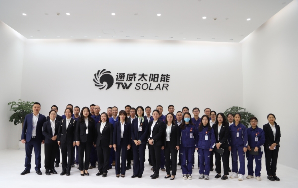 e7d86c6baf84d535a183ccfaf6650dd8.jpg e7d86c6baf84d535a183ccfaf6650dd8.jpg