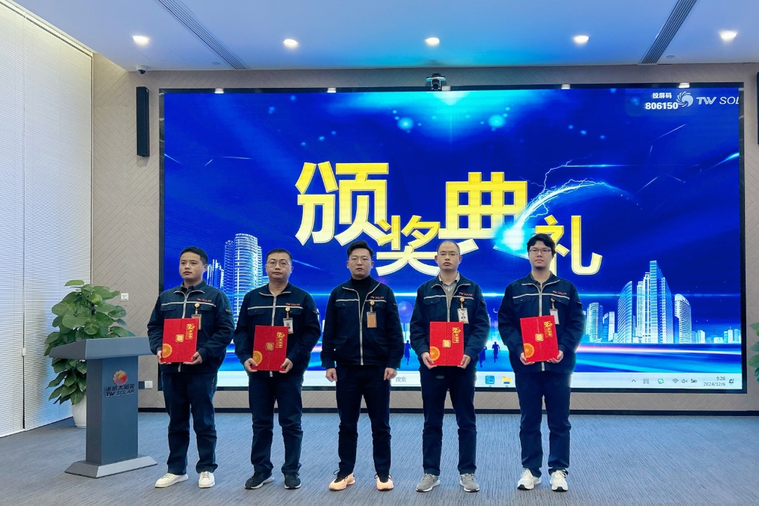 177365db8c308e81dfec3f56b6bbf787.jpg 177365db8c308e81dfec3f56b6bbf787.jpg