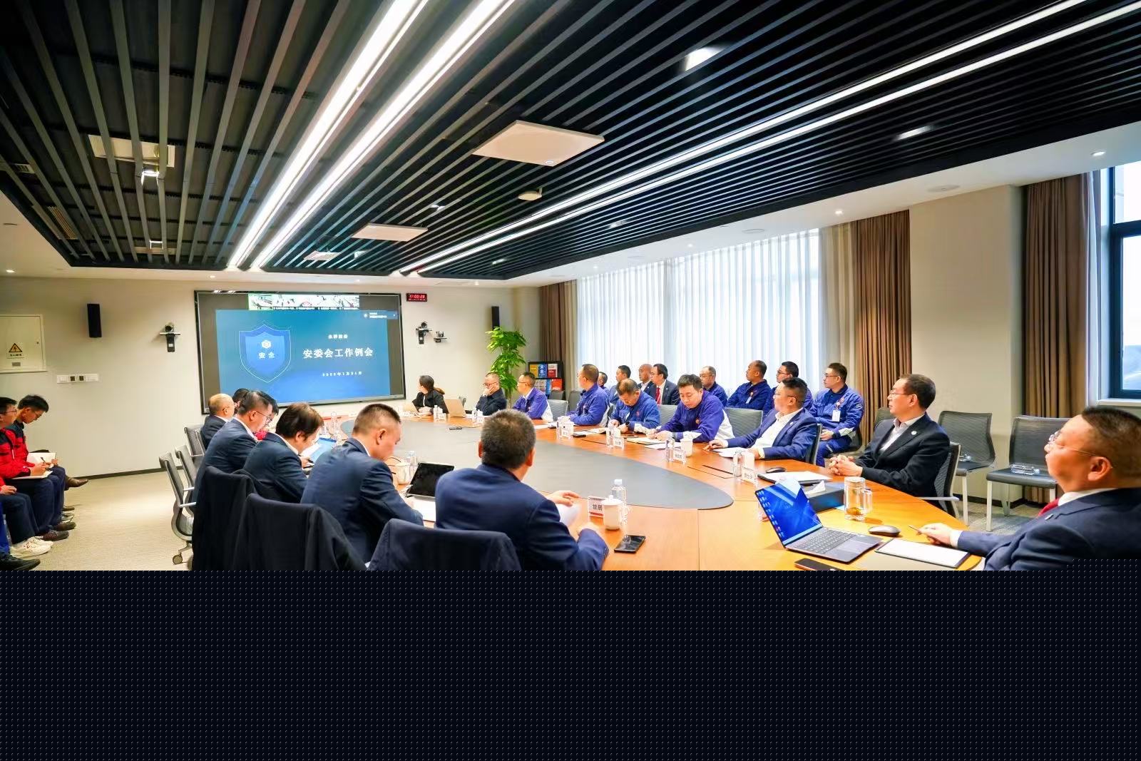 4db657b107d04684a31ab380caa46871.jpg 4db657b107d04684a31ab380caa46871.jpg