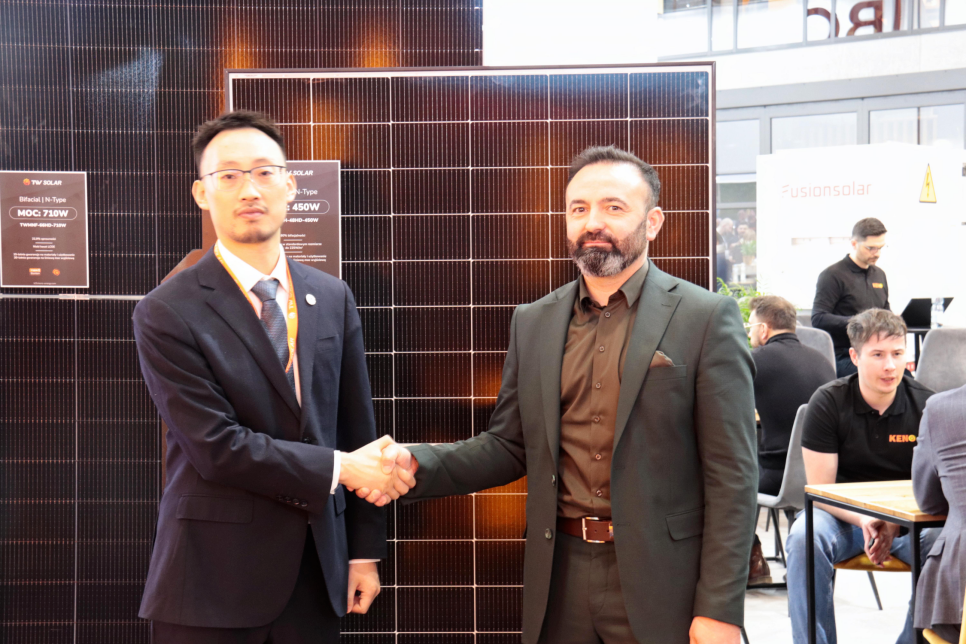 b140a657e64ec1950f08a7d36aff9c6c.png b140a657e64ec1950f08a7d36aff9c6c.png