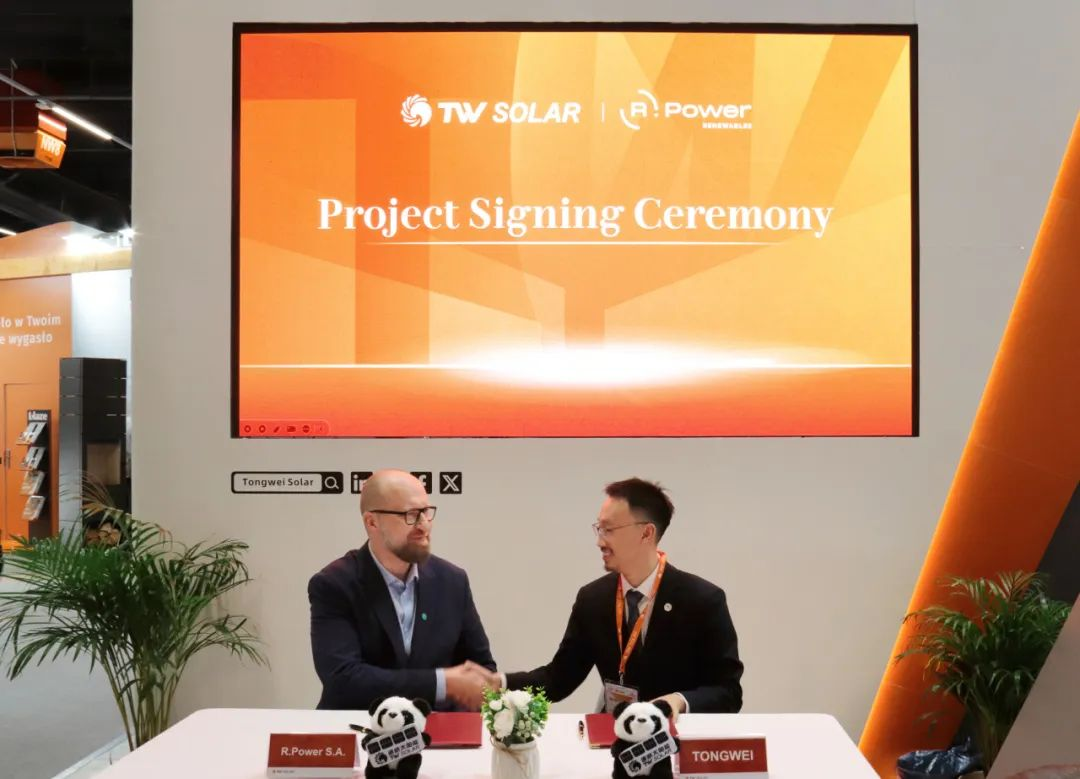 d745eb5384b3b918eaea8d2fd16f3d41.png d745eb5384b3b918eaea8d2fd16f3d41.png