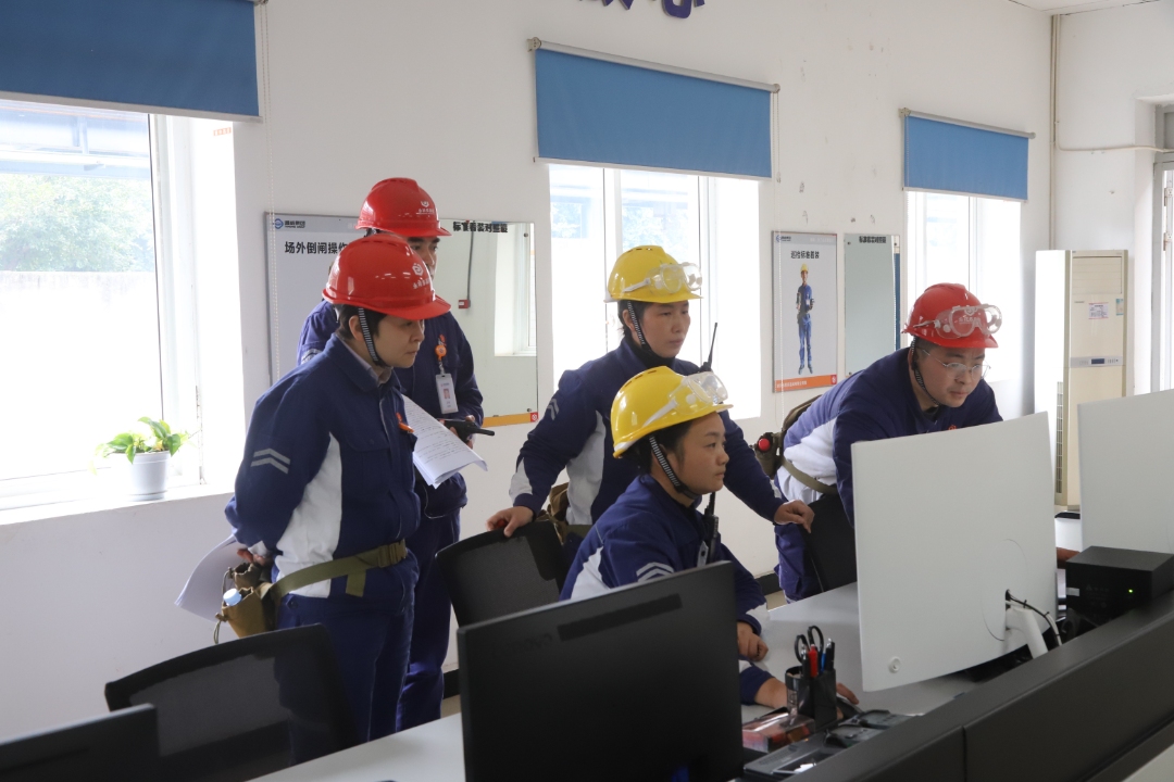 0fdc76b286f55797c1bbfc4205d537ea.jpg 0fdc76b286f55797c1bbfc4205d537ea.jpg