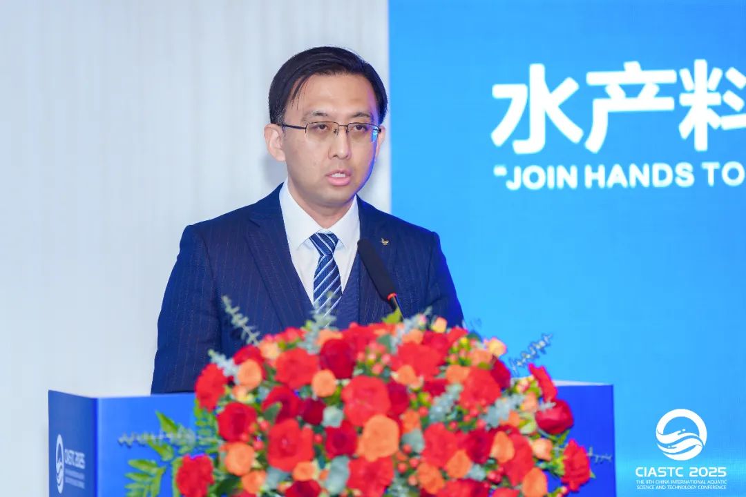 1d77d3e8936032e9cdea1391278ea504.jpg 1d77d3e8936032e9cdea1391278ea504.jpg