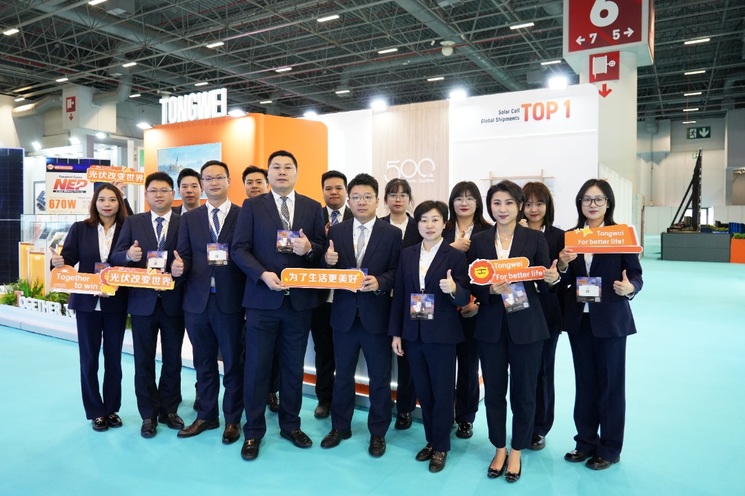 8c495a05a5a9f8e360d5c111e04606fd.jpg 8c495a05a5a9f8e360d5c111e04606fd.jpg