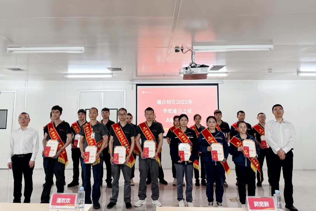 1ee65ea4f01e1299a66b36840663f196.jpg 1ee65ea4f01e1299a66b36840663f196.jpg