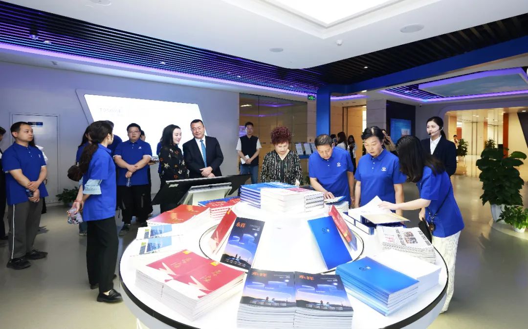 b741561b33320ba0d08b5eb5d0fea674.jpg b741561b33320ba0d08b5eb5d0fea674.jpg