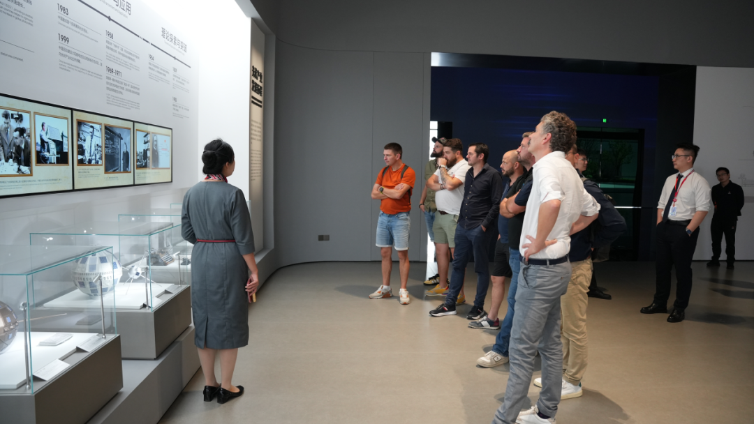 a0595bfedb5f4010d677b68b4fc46695.png a0595bfedb5f4010d677b68b4fc46695.png