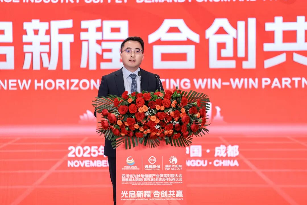 0c4d5c6f6754ff8adf27123ade4d7944.jpg 0c4d5c6f6754ff8adf27123ade4d7944.jpg