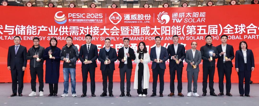 4c50f3f1ae2e449e89293ec8ff79cb91.jpg 4c50f3f1ae2e449e89293ec8ff79cb91.jpg