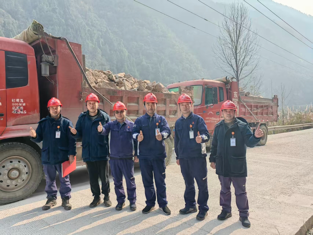 905dc8f5667096cf7523770514a1b6eb.jpg 905dc8f5667096cf7523770514a1b6eb.jpg