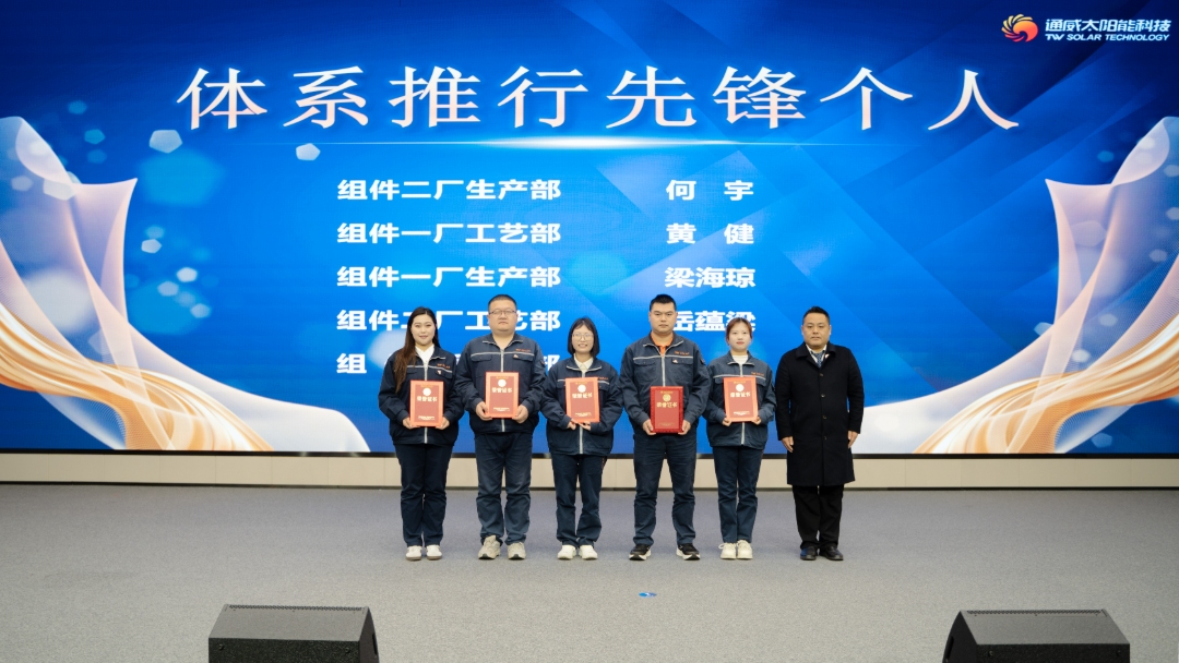 0c5d97bdf5144640eeef9c20b13e9ade.jpg 0c5d97bdf5144640eeef9c20b13e9ade.jpg