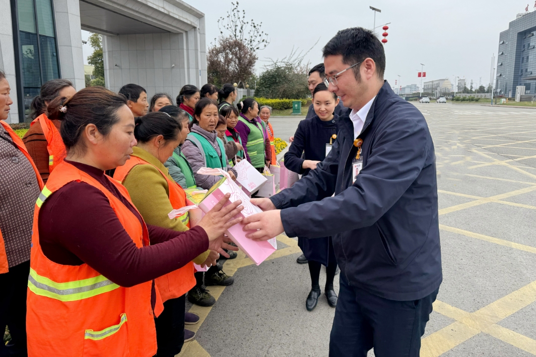 c7c2c62d1041ba74e05984e949757396.jpg c7c2c62d1041ba74e05984e949757396.jpg