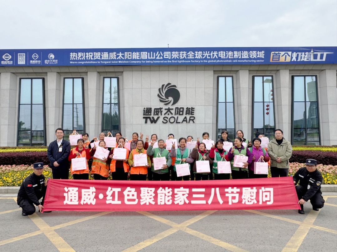 fbc3ba0f570fb9517b7ad0ca883cac0f.jpg fbc3ba0f570fb9517b7ad0ca883cac0f.jpg