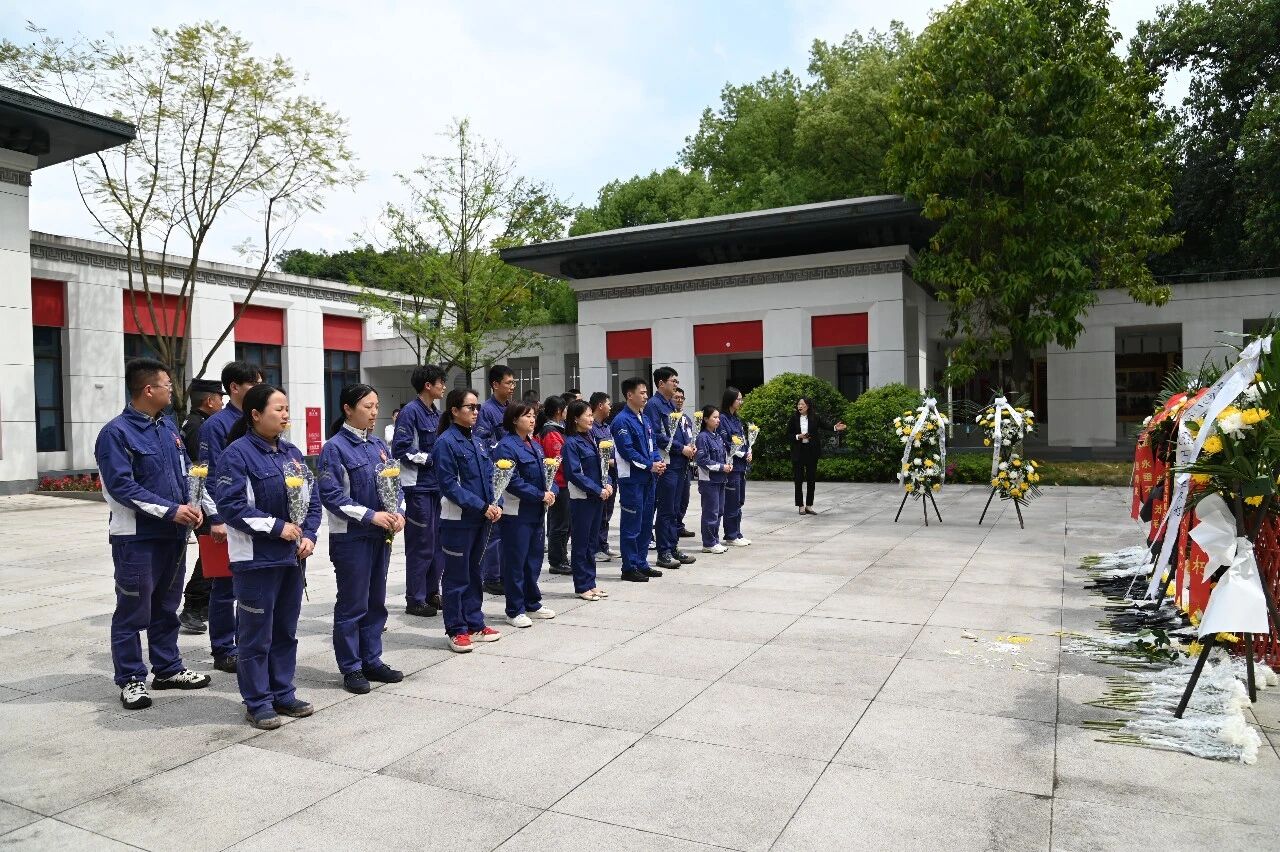 a10f6652457d75c6feeedf8940433d7b.jpg a10f6652457d75c6feeedf8940433d7b.jpg