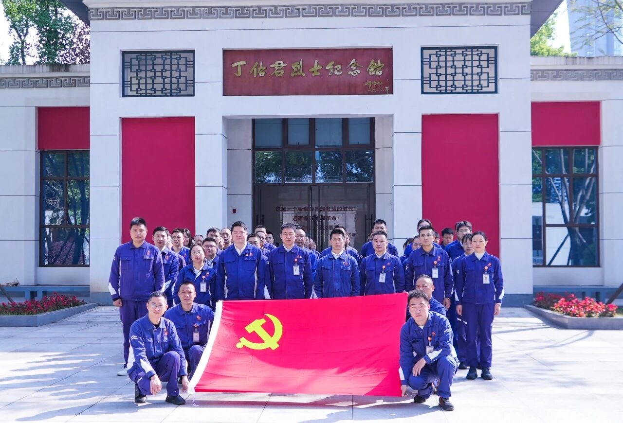 c935640877473dca3d49d54555d80011.jpg c935640877473dca3d49d54555d80011.jpg